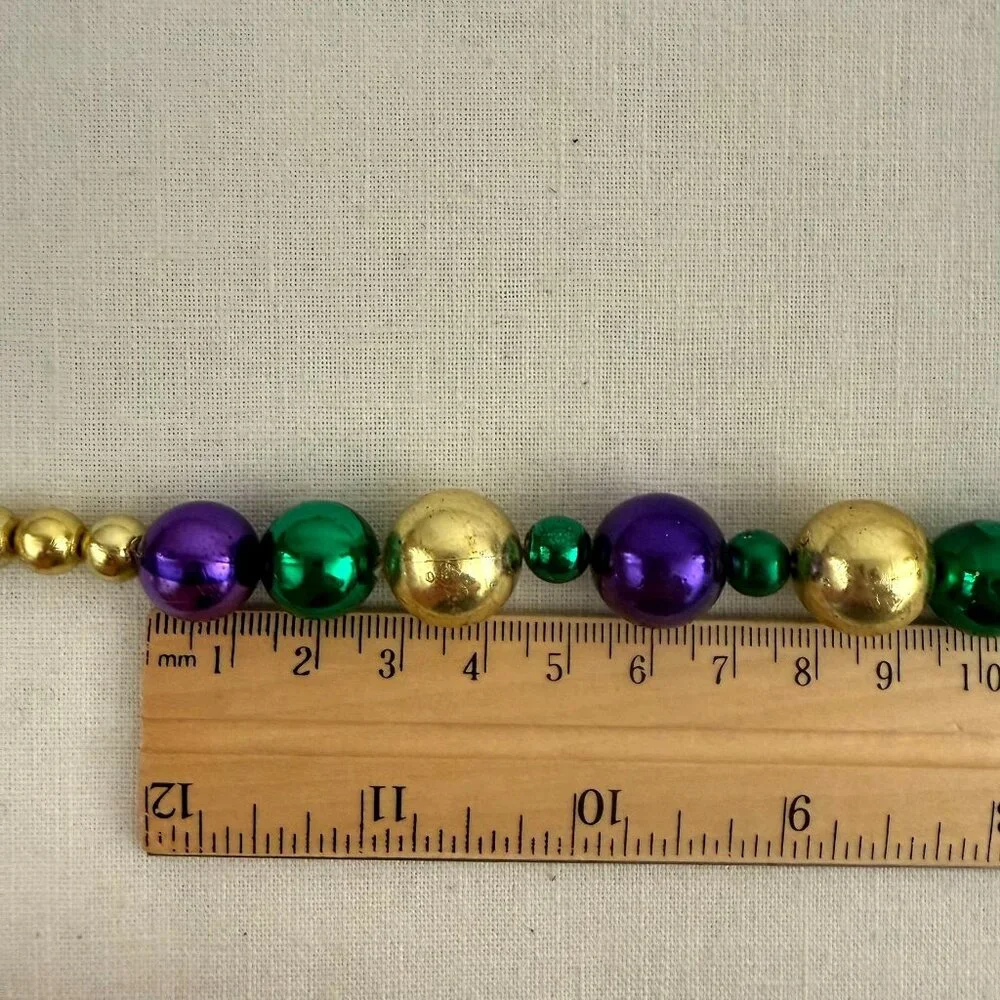 Vintage 1980 Irish Pin Brooch and St Patricks Madi Gras 34in Necklace  Set